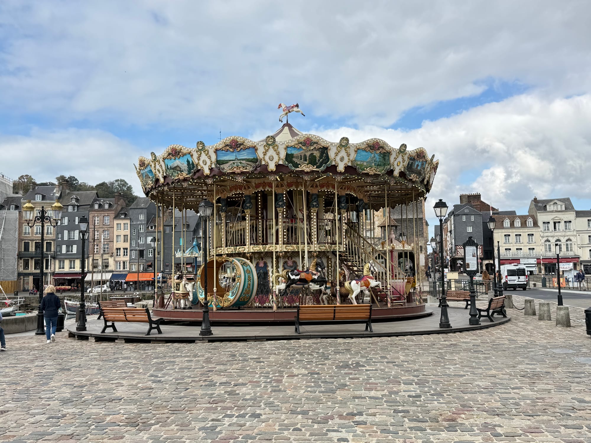 Between Idealism and Reach: Trying Out the Fediverse