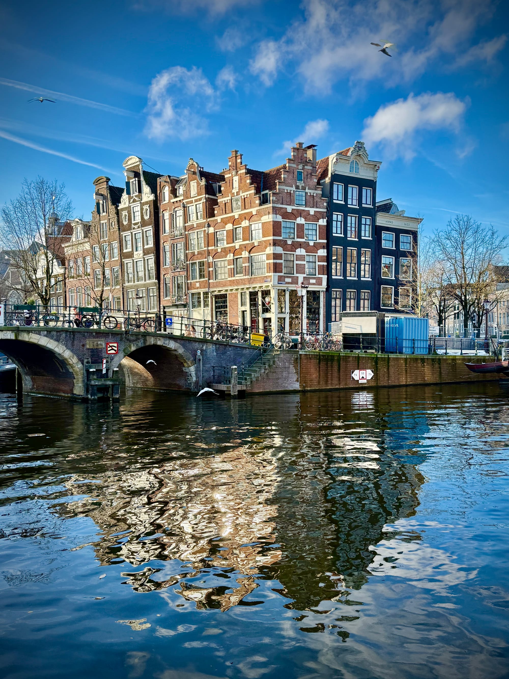 Apple Pay, Apple Wallet, Apple Card: How Apple Reshaped How Money Flows