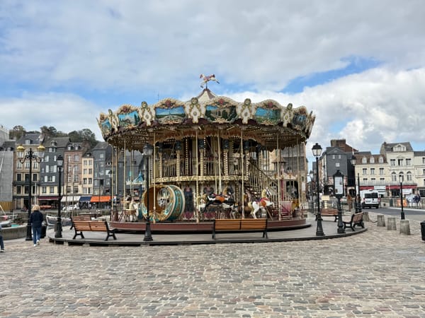 Between Idealism and Reach: Trying Out the Fediverse